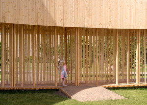 pavilion-wooden-walkway-7