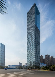 glass-skyscraper-in-china-4