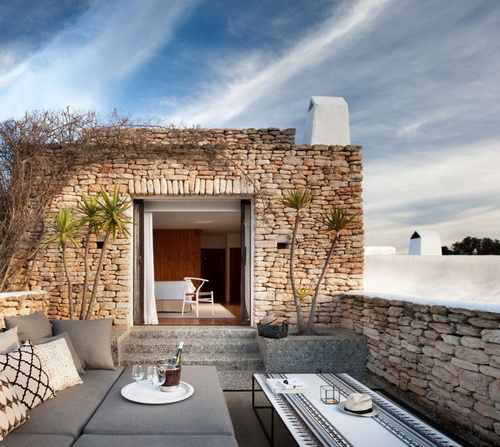 Desain Rumah Modern Country di Ibiza Yang Memberikan Kenyamanan dan ...