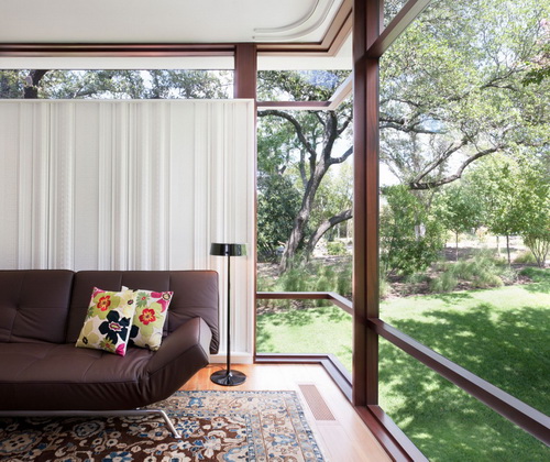 Desain Rumah Keluarga Modern Tropis Selaras Area 9 Art Deco