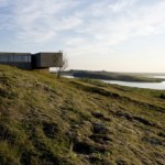 Review Desain Árborg House di Pinggiran Lembah Gletser di Islandia oleh PK Arkitektar