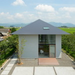 House in Ohno: Ruangan – Ruangan Berhirarki dalam Suatu Rumah Karya Airhouse Design Office